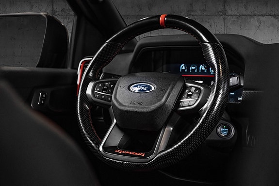 Ford Ranger Raptor 18 of 30