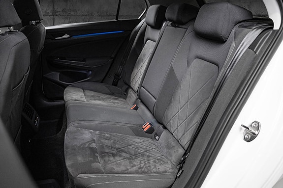 Volkswagen Golf VIII 15 of 30
