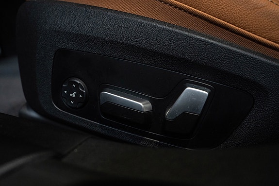 BMW i4 15 of 30