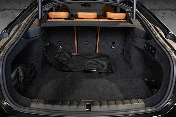 BMW i4 12 of 30