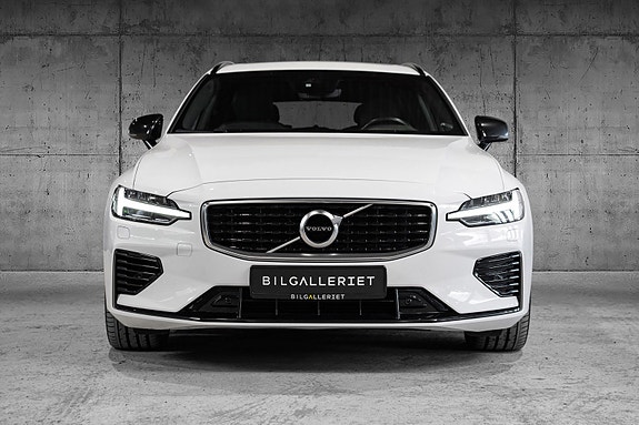 Volvo V60 3 of 30