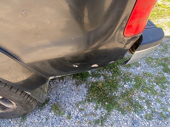 Toyota HiLux 17 of 25