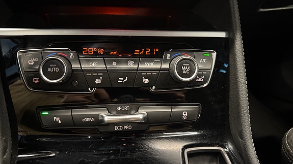 BMW 225xe 12 of 24