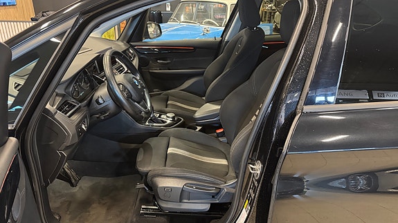 BMW 225xe 17 of 24