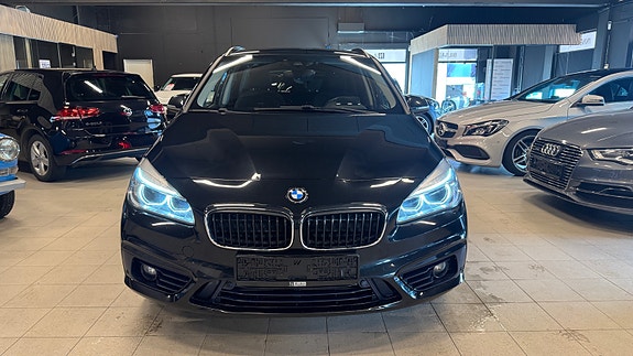 BMW 225xe 7 of 24