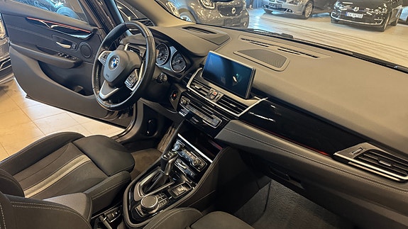 BMW 225xe 19 of 24
