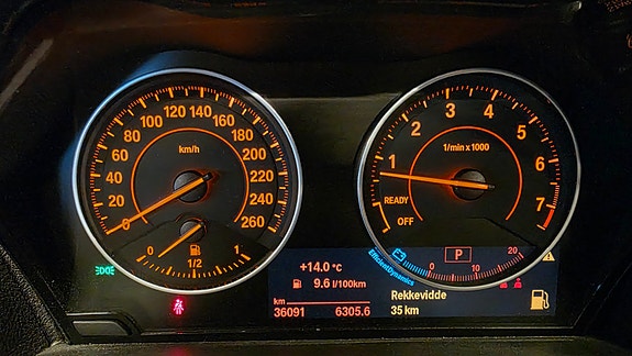 BMW 220i 17 of 23