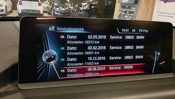 BMW 220i 19 of 23