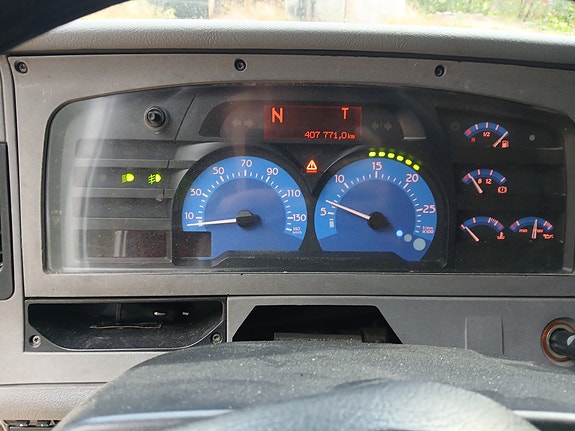 Renault Mid 220 cdi 7 of 10