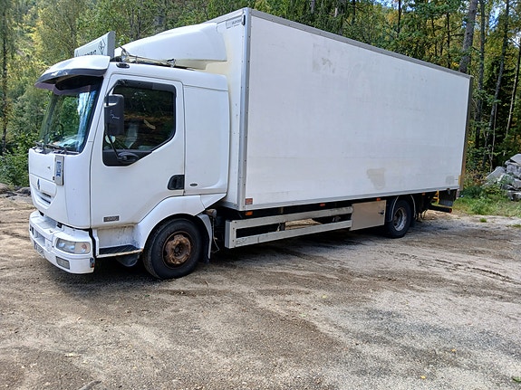 Renault Mid 220 cdi 9 of 10
