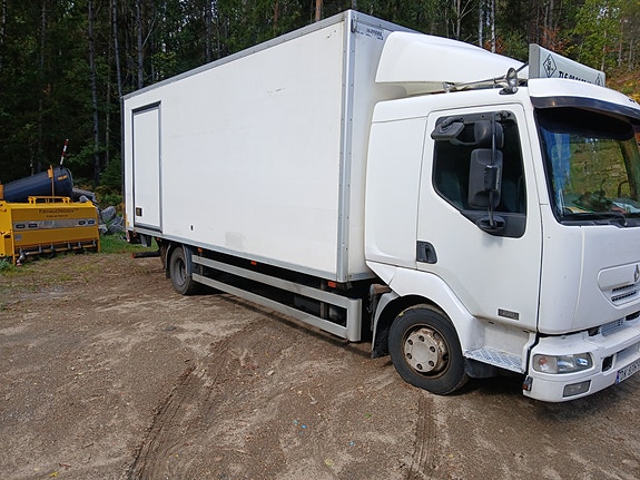 Renault Mid 220 cdi 10 of 10
