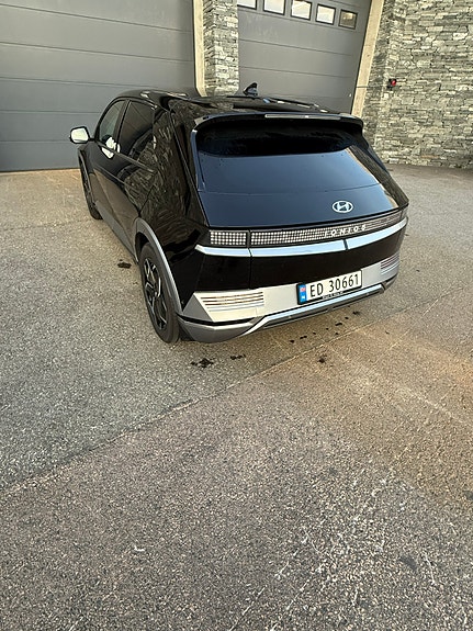Hyundai Ioniq 5 3 of 21