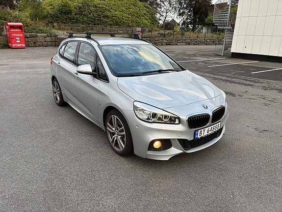 BMW 225xe 9 of 17