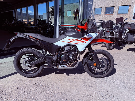 KTM 390 Adventure 9 of 14