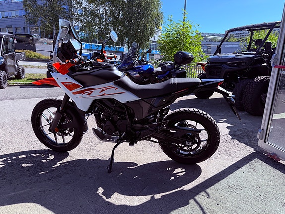 KTM 390 Adventure 4 of 14