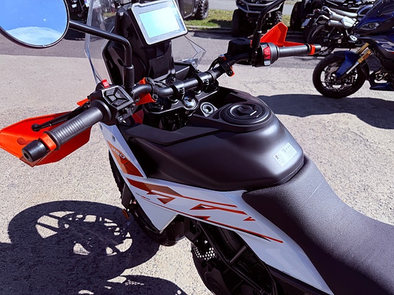 KTM 390 Adventure 3 of 14
