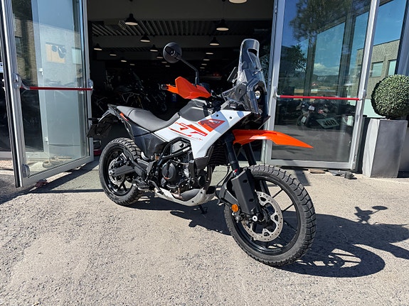 KTM 390 Adventure 12 of 14