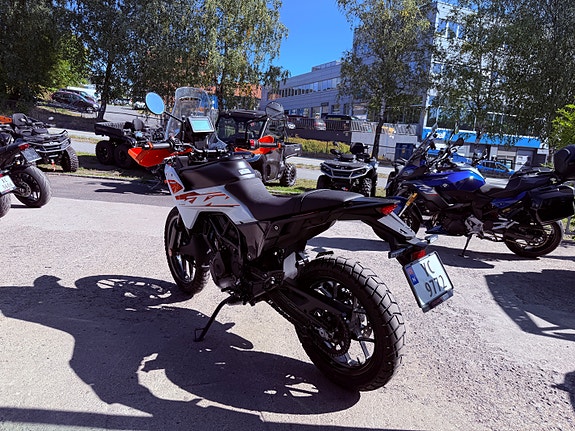 KTM 390 Adventure 8 of 14