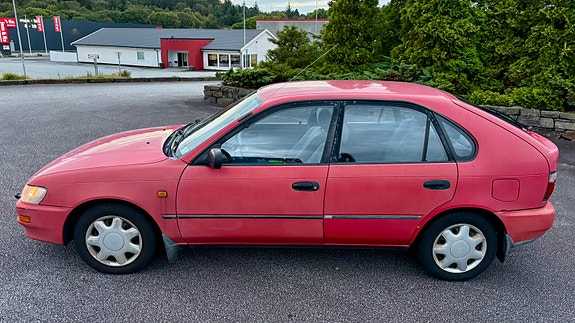 Toyota Corolla 8 of 24