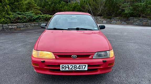 Toyota Corolla 3 of 24