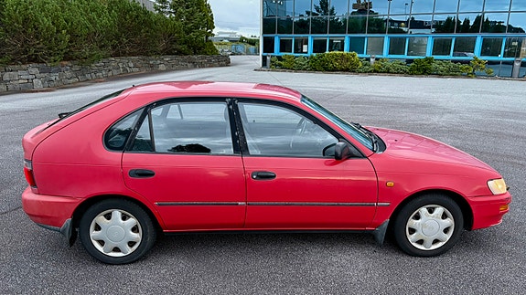 Toyota Corolla 5 of 24