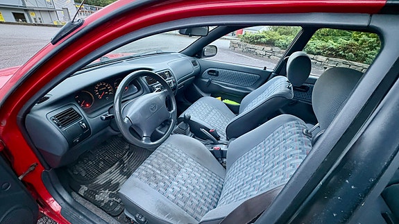 Toyota Corolla 14 of 24