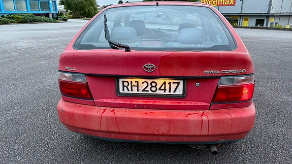 Toyota Corolla 11 of 24