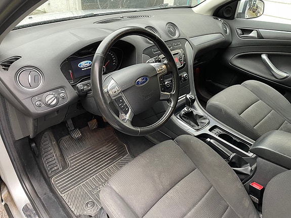 Ford Mondeo 5 of 21