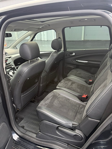 Ford S-MAX 6 of 16