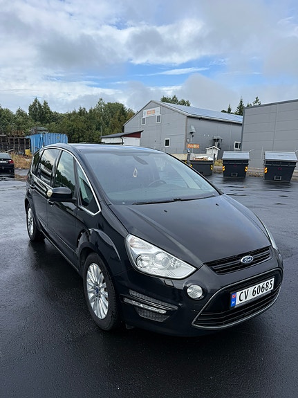 Ford S-MAX 2 of 16