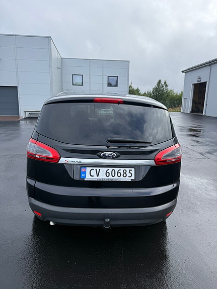 Ford S-MAX 4 of 16