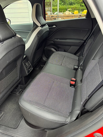 Renault Captur 17 of 24