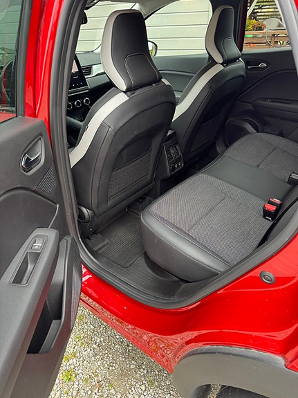 Renault Captur 16 of 24