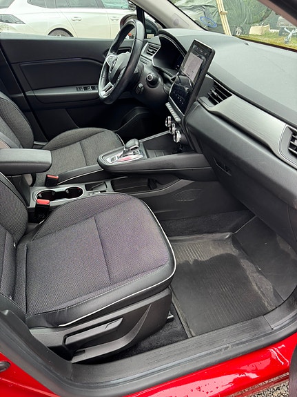 Renault Captur 15 of 24