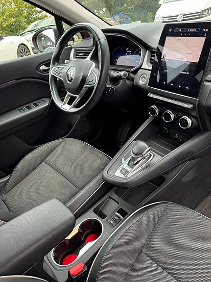 Renault Captur 14 of 24