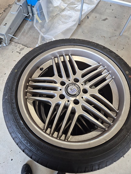 Alpina B10 14 of 14