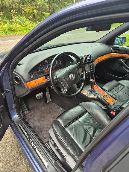 Alpina B10 9 of 14