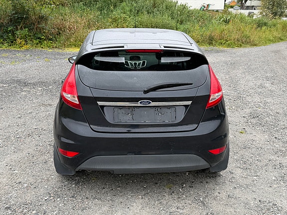 Ford Fiesta 6 of 12