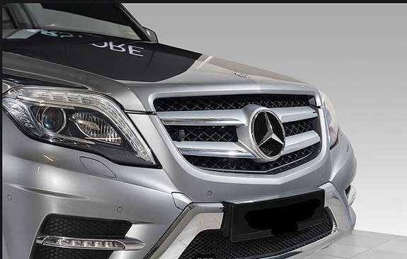 Mercedes-Benz GLK220 2 of 30