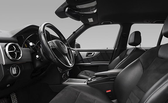 Mercedes-Benz GLK220 25 of 30