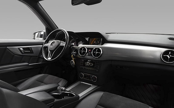 Mercedes-Benz GLK220 29 of 30