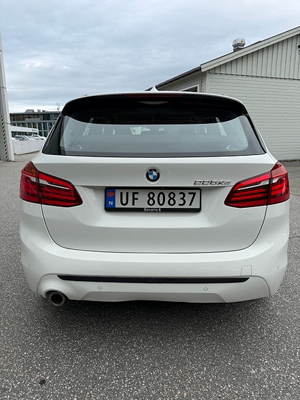 BMW 225xe 6 of 17