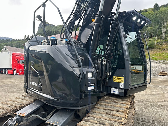 Kobelco Sk140sr 10 of 17