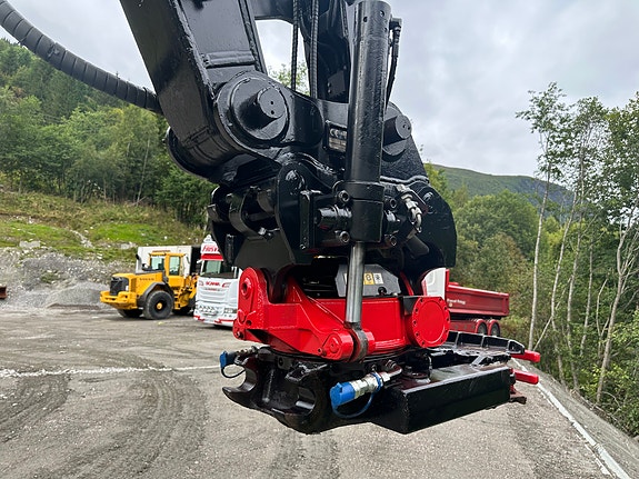 Kobelco Sk140sr 9 of 17
