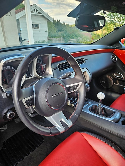 Chevrolet Camaro 13 of 21
