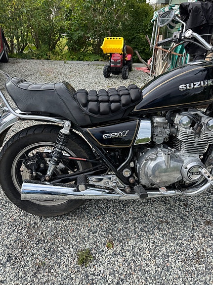 Suzuki GS 650 L 5 of 6