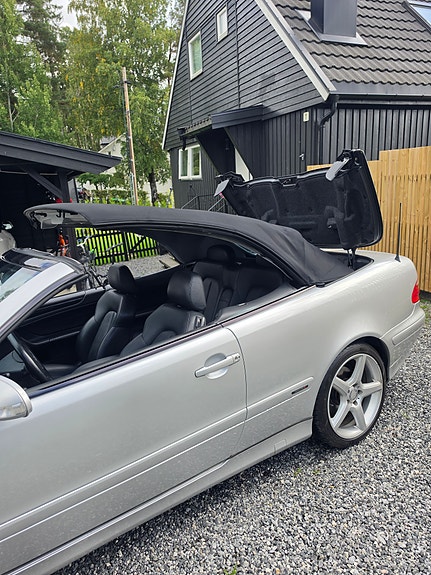 Mercedes-Benz CLK230 22 of 30