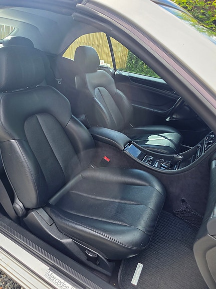 Mercedes-Benz CLK230 11 of 30