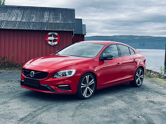 Volvo S60 8 of 30