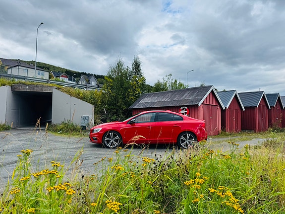 Volvo S60 14 of 30